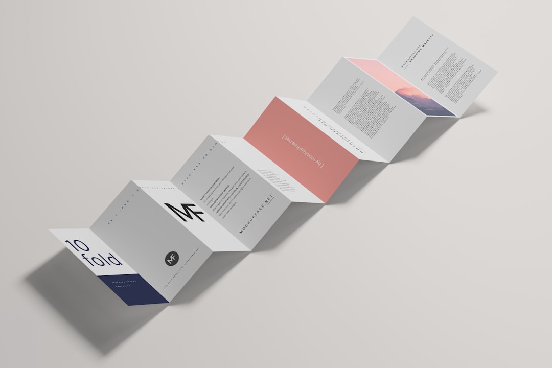 Materiais impressos profissionais como cartões, flyers e brochuras para empresas